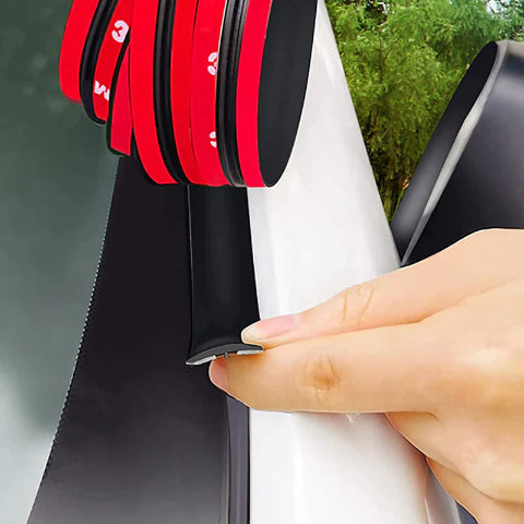 רצועת אטימה דבקית לחלון קדמי – בידוד והגנה אופטימלית