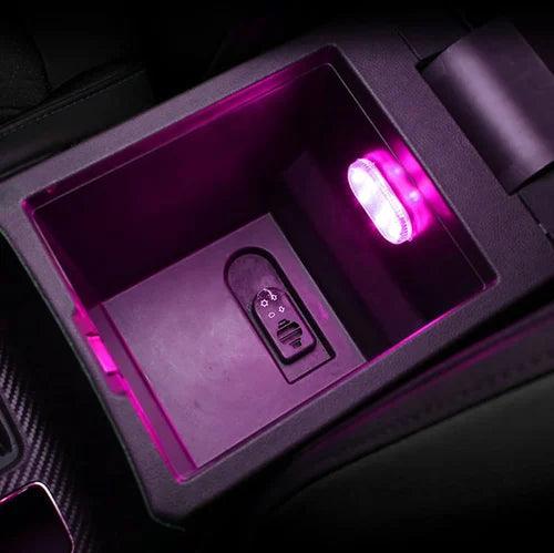 Älykäs LED-valaistus autoon – kosketusnäyttö ja langaton