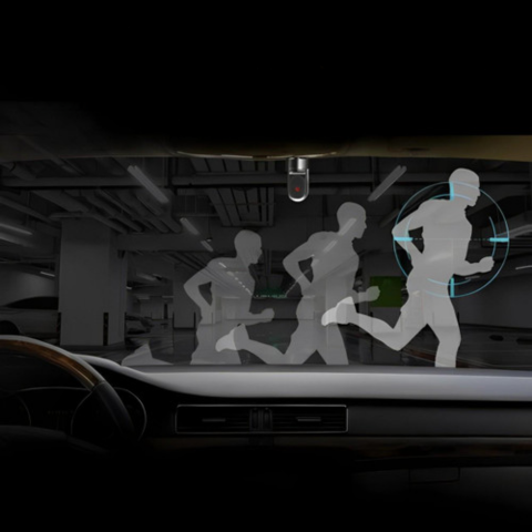 Inteligentná dashcam – Automatické detekovanie a posilnená bezpečnosť 