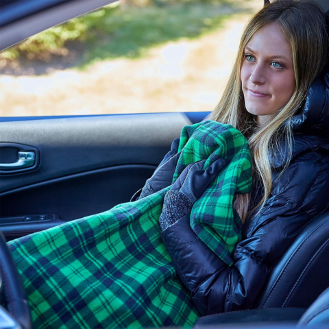 Hřejivá deka pro auto – Okamžité pohodlí na cestách 